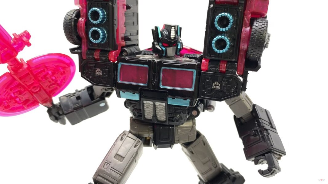 Transformers Legacy Velocitron SCOURGE BLACK CONVOY Image  (9 of 38)